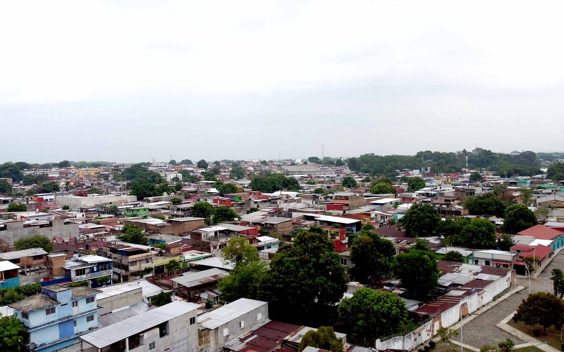 Vista de drone sobre una colonia de Tapachula con presencia de pandilleros de la MS-13 y Barrio 18 / José Torres