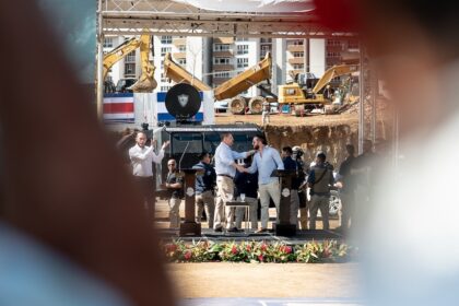 Bukele hace un ‘Trump’ para Chaves y su partido en la víspera de las elecciones en Costa Rica